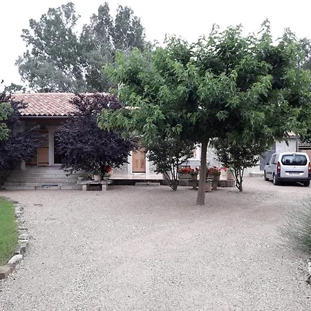 Nocleg ze śniadaniem Logis Des Falaises 3*