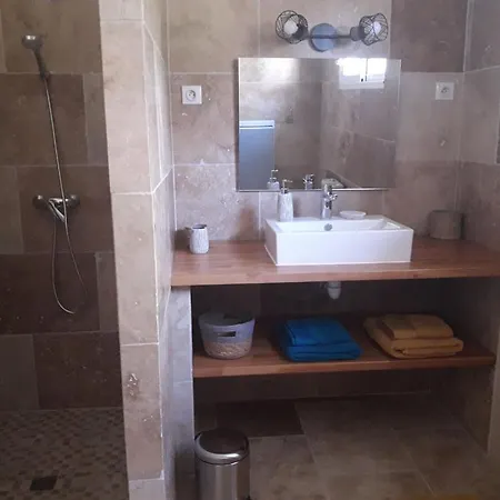 Nocleg ze śniadaniem Logis Des Falaises 3*